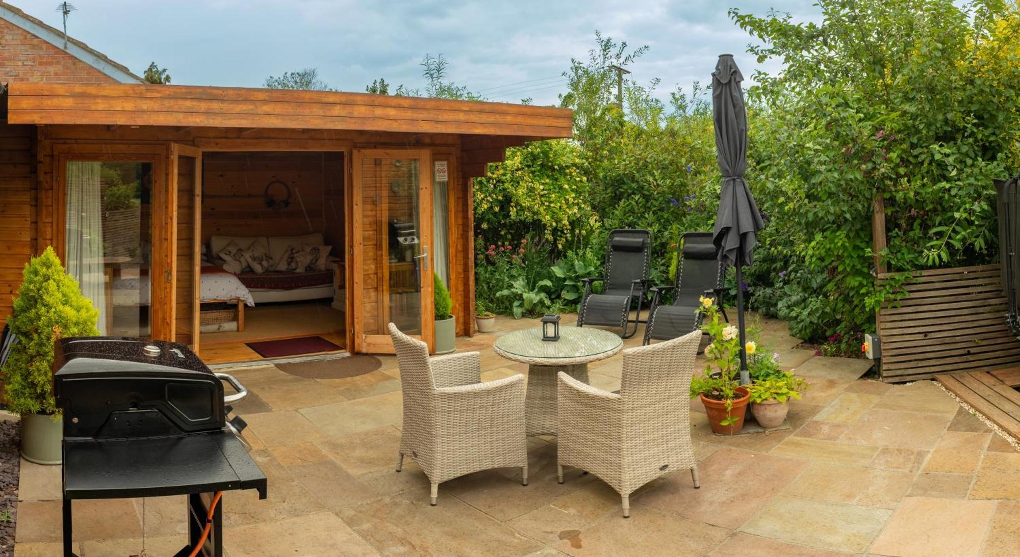 Willa Moors Wood Relaxing ,Tranquil Retreat With Hot Tub Chippenham  Zewnętrze zdjęcie