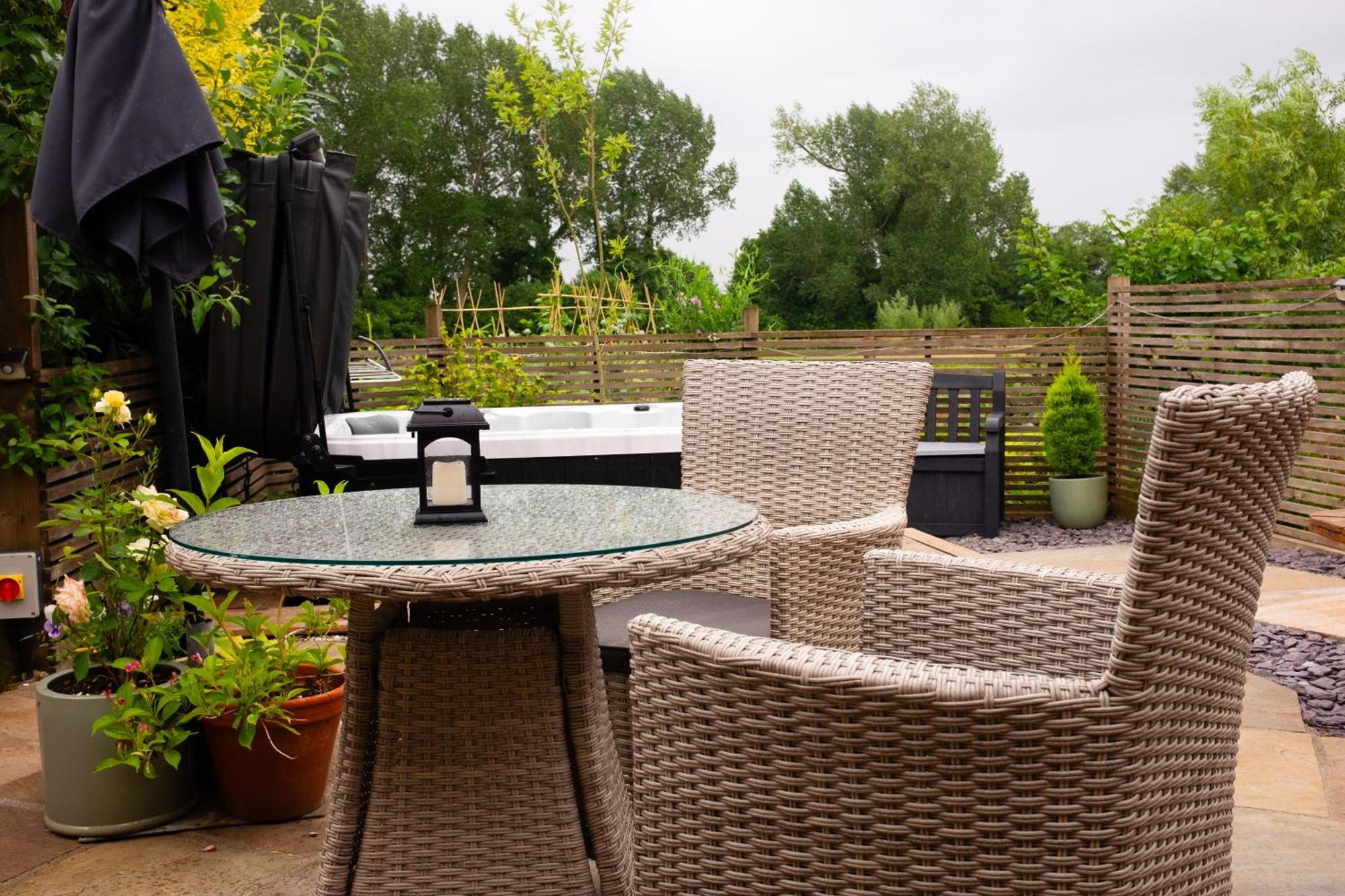 Willa Moors Wood Relaxing ,Tranquil Retreat With Hot Tub Chippenham  Zewnętrze zdjęcie